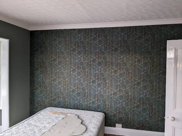 Wallpaper Hanging & Removal, Berkshire Surrey Painters & Decorators